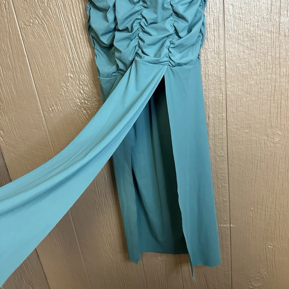 HALARA nwt runched